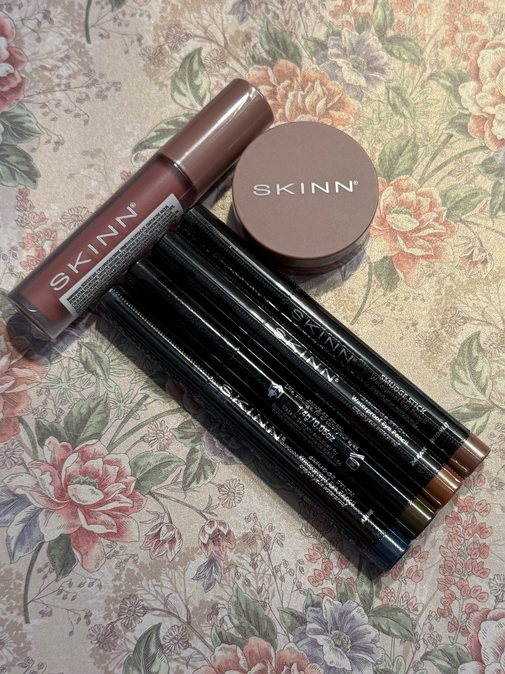SKINN BUNDLE (6) Items included.  BRAND NEW UNOPENED